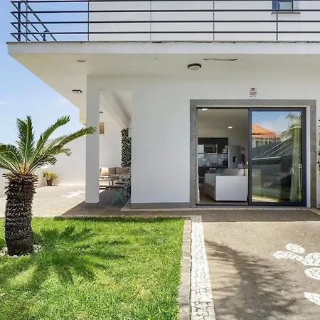 Modern Sea View With Private Parking